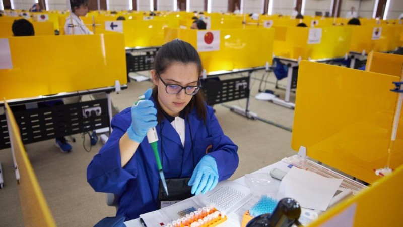 Школьники Казахстана будут разрабатывать наноспутники с искусственным интеллектом