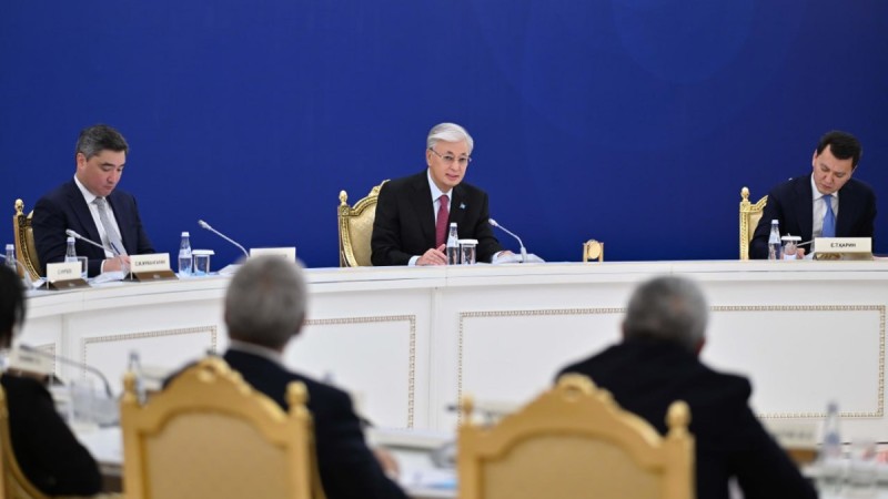 Токаев: Казахстану необходимо сосредоточиться на науке и инновациях