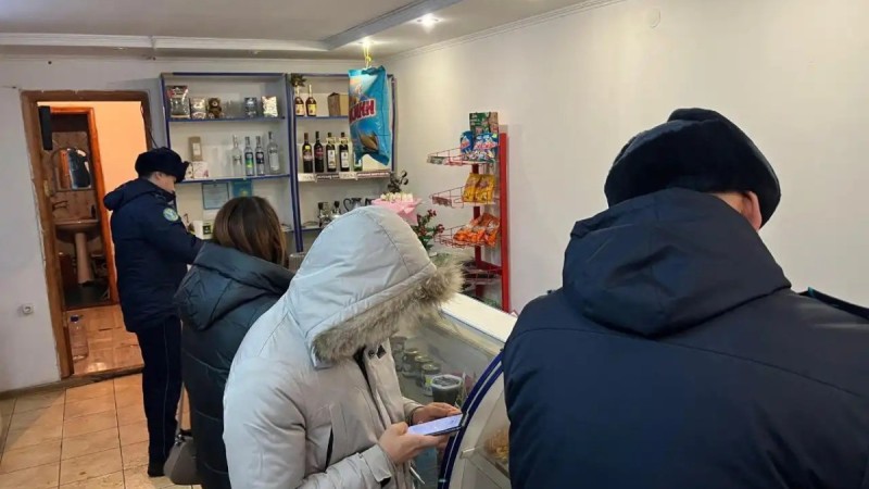 Отряды «Дала Қырандары» выявили продажу алкоголя гражданину младше 21 года