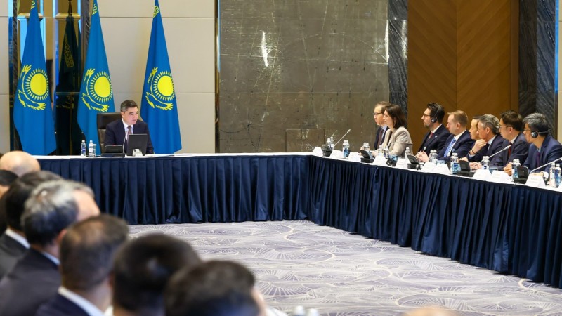 Правительство усиливает цифровую трансформацию и диалог с иностранным бизнесом