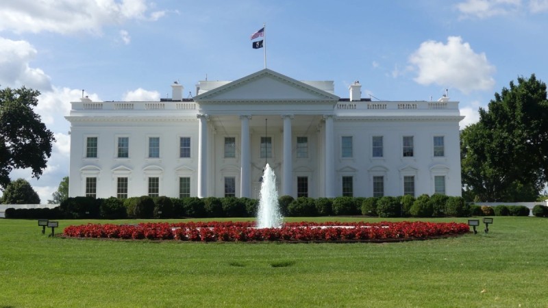 Три американских СМИ подали в суд на администрацию Трампа