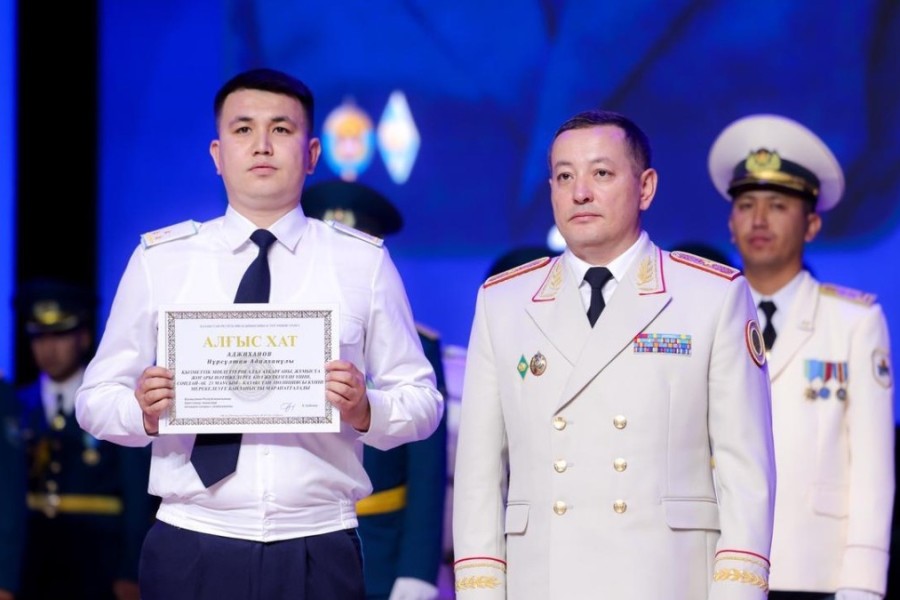 В Шымкенте торжественно отметили День казахстанской полиции